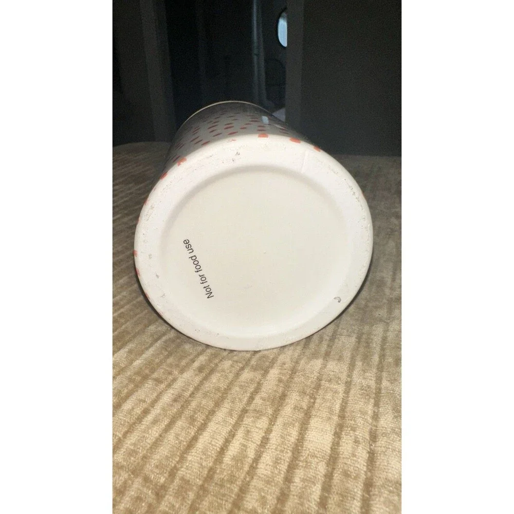 White this ceramic
